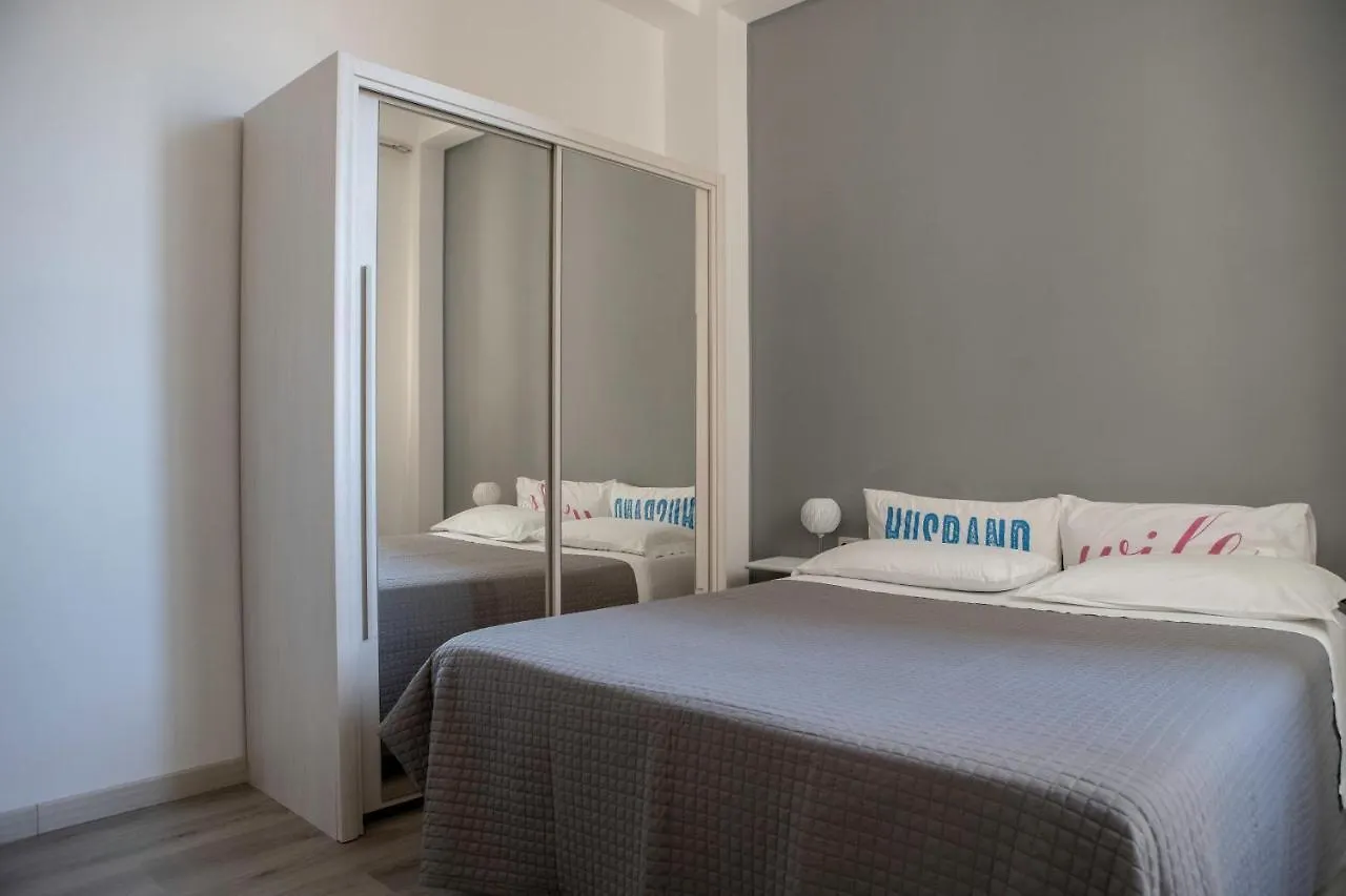 Maison Dode Syracuse 0*,  Italia