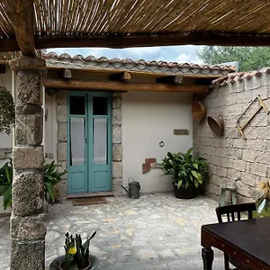 https://graziosa-stanza-campidanese-su-terzu.in-sardinia.net